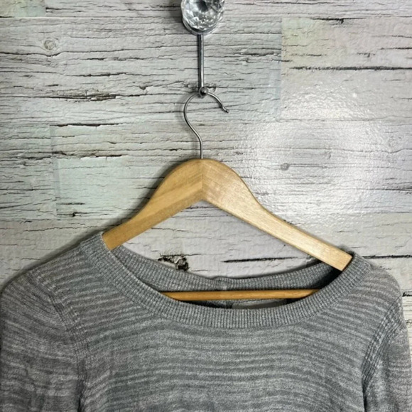 ANGEL OF THE NORTH ANTHROPOLOGIE GRAY SWEATER SZ L - Picture 5 of 12